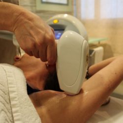 Trattamento estetico con Laser al centro wellness Fit For Life di Conegliano